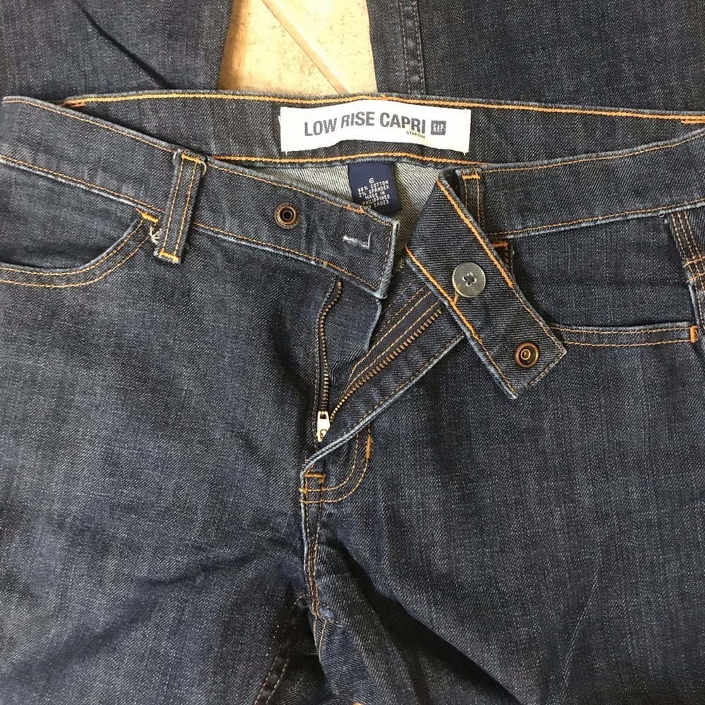 👖 GAP Low Rise Capri Jeans - Picture 2 of 6